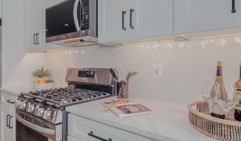 810 MADISON St NW, Washington, DC 20011