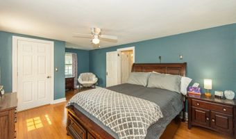 112 Main St, Bayonne, NJ 07035