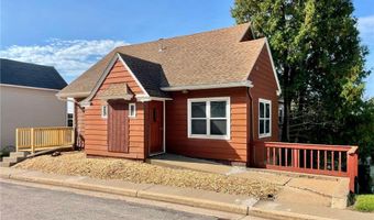 1004 S 2nd St, Alma, WI 54610