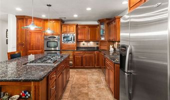 19082 Tecumseh Rd, Apple Valley, CA 92307