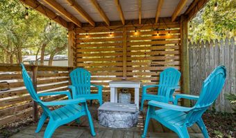 201 Hoop Pole Creek Dr, Atlantic Beach, NC 28512