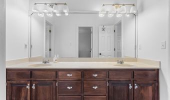 2459 Castille Pl, Biloxi, MS 39531