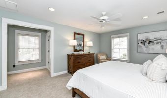 1812 N RANDOLPH St, Arlington, VA 22207