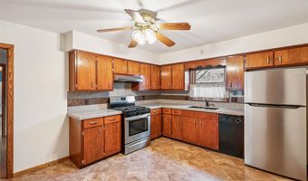 525 SW Westview Dr, Ankeny, IA 50023