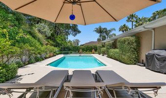 3843 Hayvenhurst Ave, Encino, CA 91436