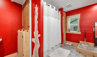 74 Lamper Rd, Alton, NH 03809