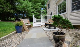 2 A Aspen Way, Danbury, CT 06811