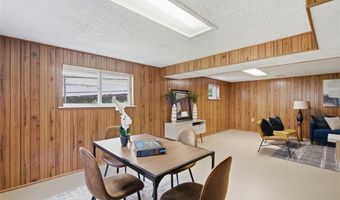 8233 Marvale Ln, Affton, MO 63123