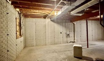 2702 Country Oaks Dr, Atlantic, IA 50022