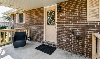 1004 Baretta Ct, Aurora, MO 65605
