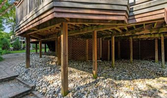 2086 Autumn Hill Dr, Ann Arbor, MI 48103