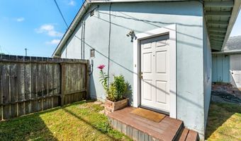 2002 11th St, Arcata, CA 95521