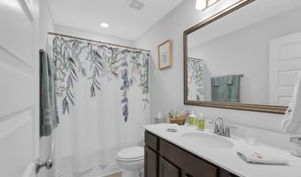 4142 Crest Ridge Ln, Boiling Springs, SC 29316