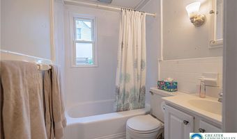 302 College Dr, Allentown, PA 18104