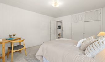1878- A Mahana St, Honolulu, HI 96816
