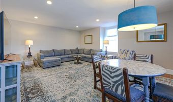 10 Pell St 3B, Newport, RI 02840