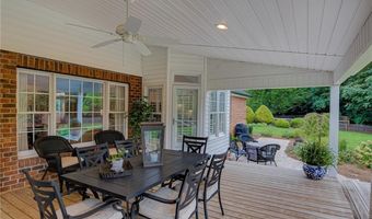 154 Suntree Dr, Advance, NC 27006