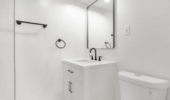 1301 N COURTHOUSE Rd 802, Arlington, VA 22201