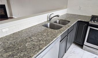 1021 Thornborough Dr, Alpharetta, GA 30004