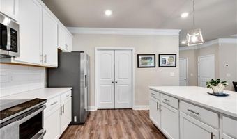 582 Eagles Nest Cir, Auburn, GA 30011
