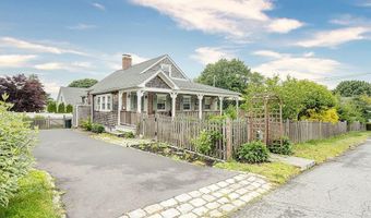 50 Cole St, Jamestown, RI 02835