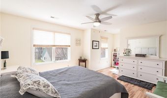 27 Streamview Dr, Cumberland, RI 02864