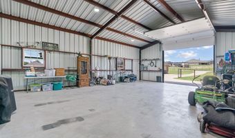 1052 Winecup Ln, Weatherford, TX 76085