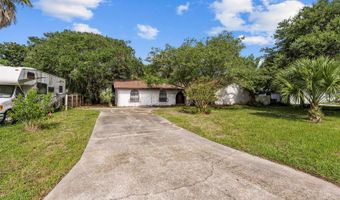 1812 SEA OATS Dr, Atlantic Beach, FL 32233