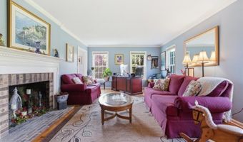 8 Sunshine Dr, Alexandria Twp., NJ 08867