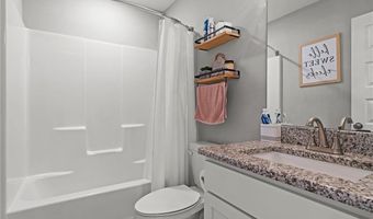 16025 Craig St, Basehor, KS 66007