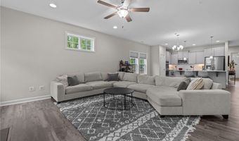 1340 Whitney Dr, Aberdeen, NC 28315