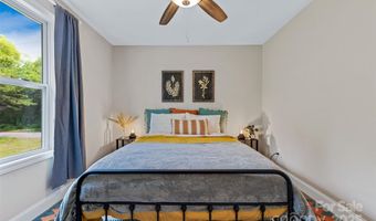 9 Silent Pl, Asheville, NC 28806