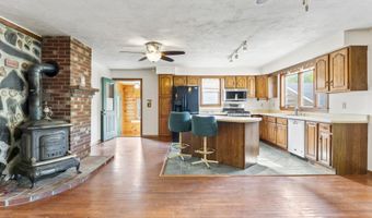 117 Taylor Woods Rd, Belgrade, ME 04917