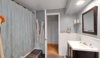 10496 Florida St, Aurora, OH 44202