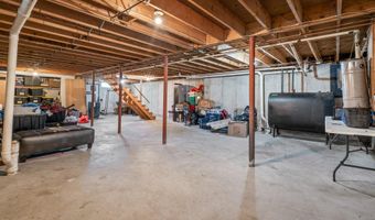 1712 Hotel Rd, Auburn, ME 04210