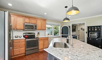 4590 E Johnstown Rd, Columbus, OH 43230