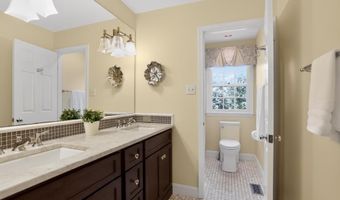 70 HOGAN Ln, Ambler, PA 19002