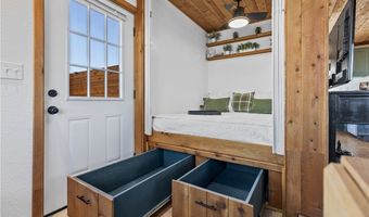 4 Camp Bonanza Rd, Cold Creek, NV 89124