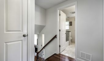 1631 S Surrey Ridge Dr, Arlington Heights, IL 60005