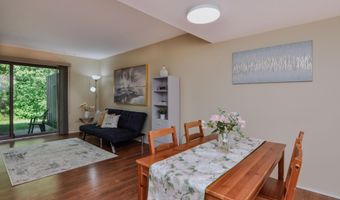 609 Watersedge Dr, Ann Arbor, MI 48105