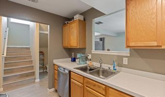 915 PENNSYLVANIA Ave, Cheyenne, WY 82001