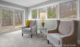5254 Canyon River Dr NE, Ada, MI 49301
