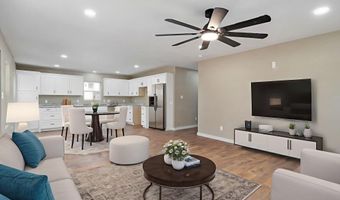 930 Porter Ave, Aurora, MO 65605