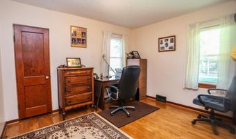 1102 S Jay St, Aberdeen, SD 57401