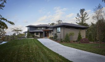 3081 Overridge Dr, Ann Arbor, MI 48104