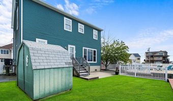 262 EVERGREEN Dr, Bayville, NJ 08721
