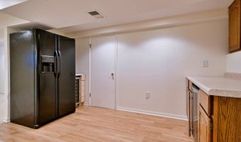 2360 N Drury Ln, Arlington Heights, IL 60004