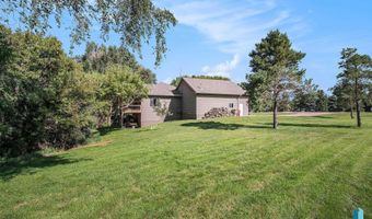 48191 Three River Cir, Brandon, SD 57005