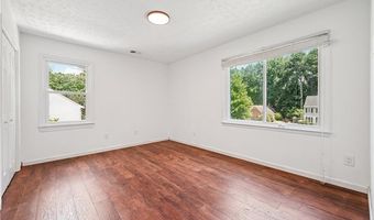 5600 Surrey Ct, Alpharetta, GA 30009