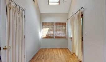 224 Walling Pl, North Middletown, NJ 07748